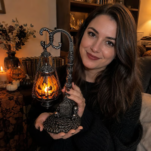 Gothic Pumpkin Lantern Stand - detail view